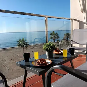 https://alojamiento-iberia-playa.1costadelsol.com