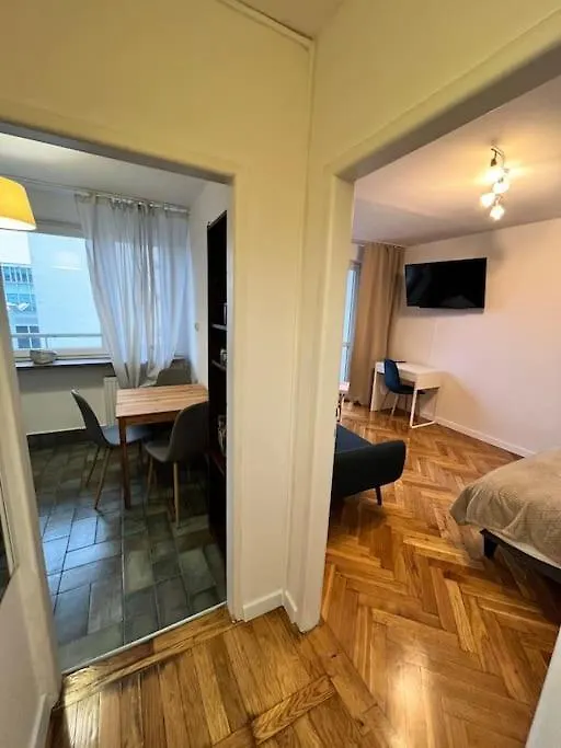 Ohmyhome - Chmielna Warsaw Poland